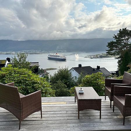 Great Place With View To The Mountains And Fjord Alesund Ngoại thất bức ảnh