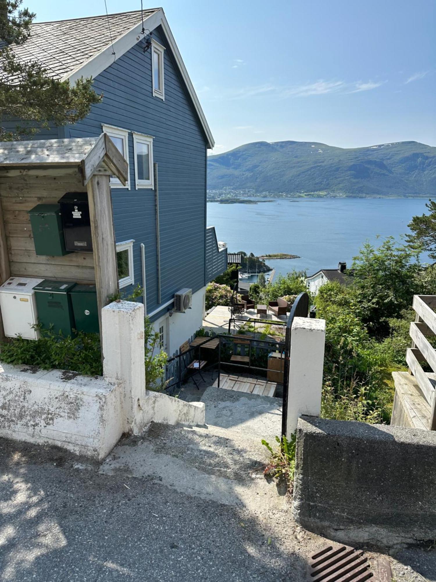 Great Place With View To The Mountains And Fjord Alesund Ngoại thất bức ảnh